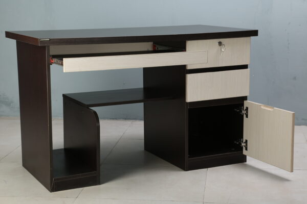 Executive Office Table Ex-06 with Key Board
